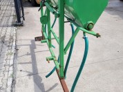 Foto van Basrijs rijenstrooier