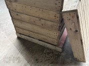 Foto van Houten broeibakken