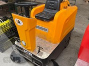 Foto van Zelfrijdende veegmachine-JCB